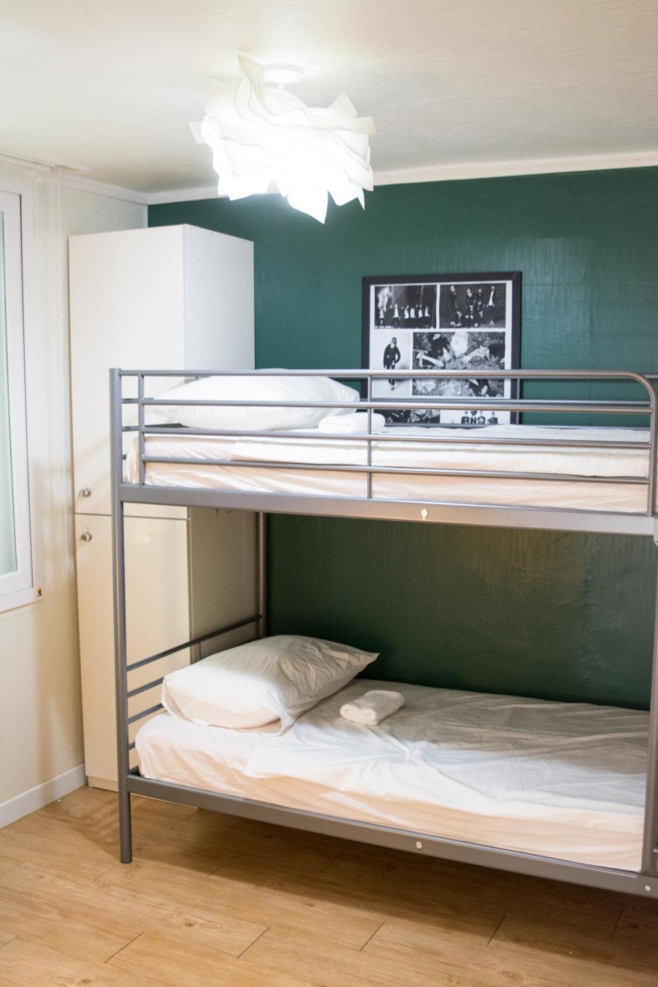 Hongdae Nanu Kpop Guest house 2*